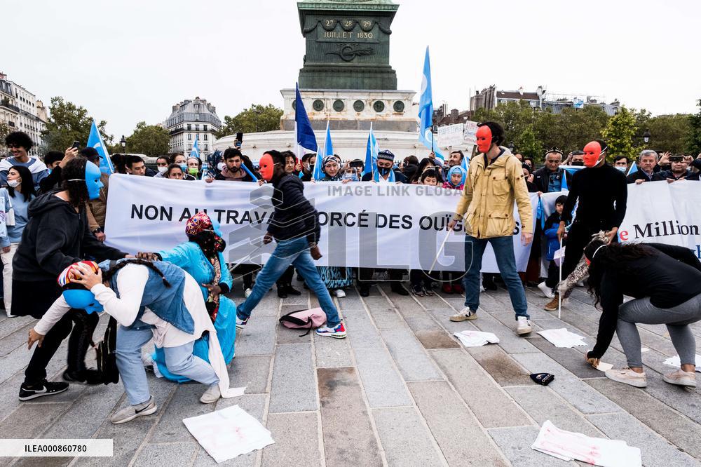 Rally in support of China's Uyghurs people - Paris