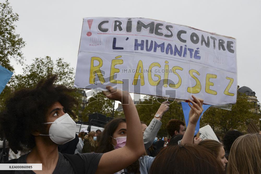 Rally in support of China's Uyghurs people - Paris
