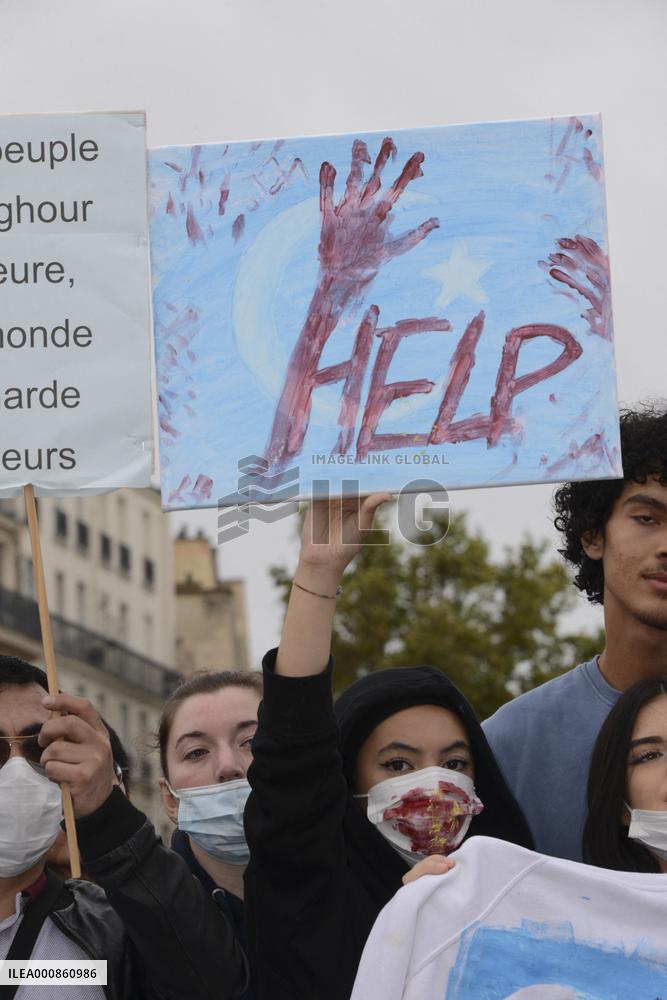 Rally in support of China's Uyghurs people - Paris