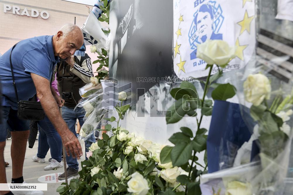 Tribute to Bernard Tapie in front of the Velodrome - Marseille