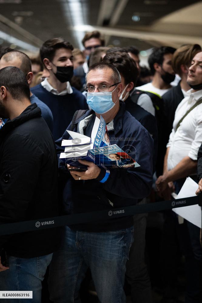 Eric Zemmour signing session of his new book - Paris