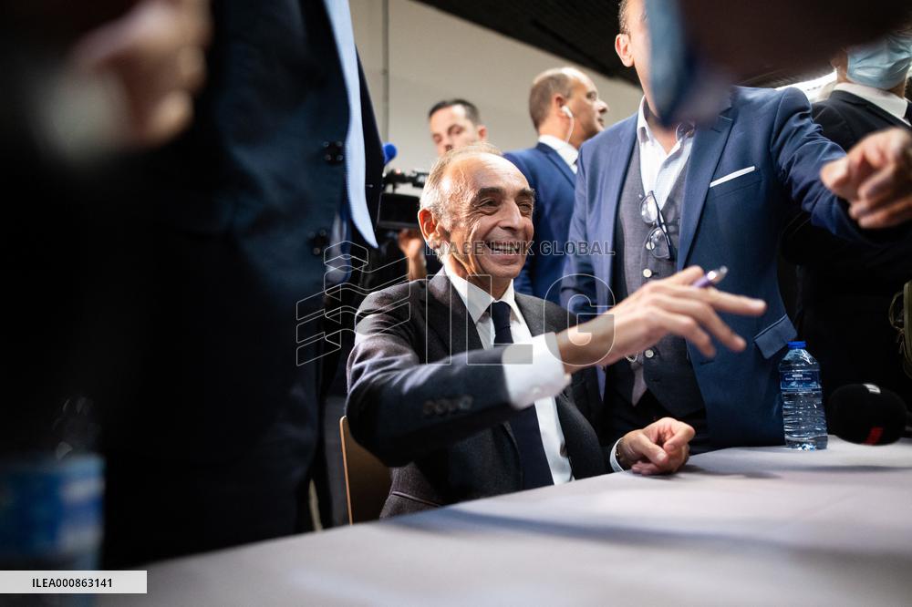 Eric Zemmour signing session of his new book - Paris