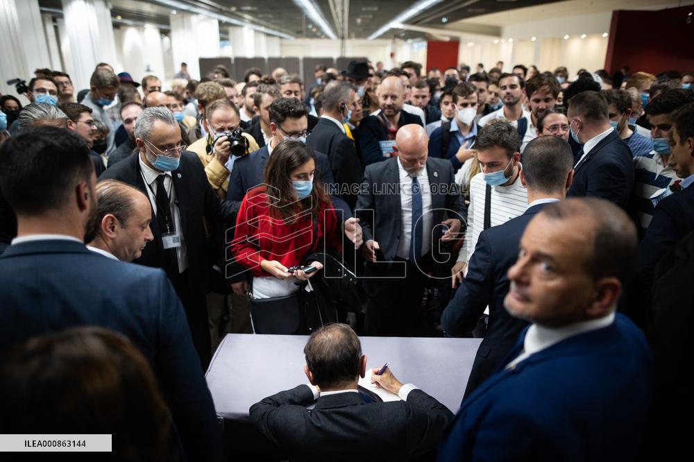 Eric Zemmour signing session of his new book - Paris
