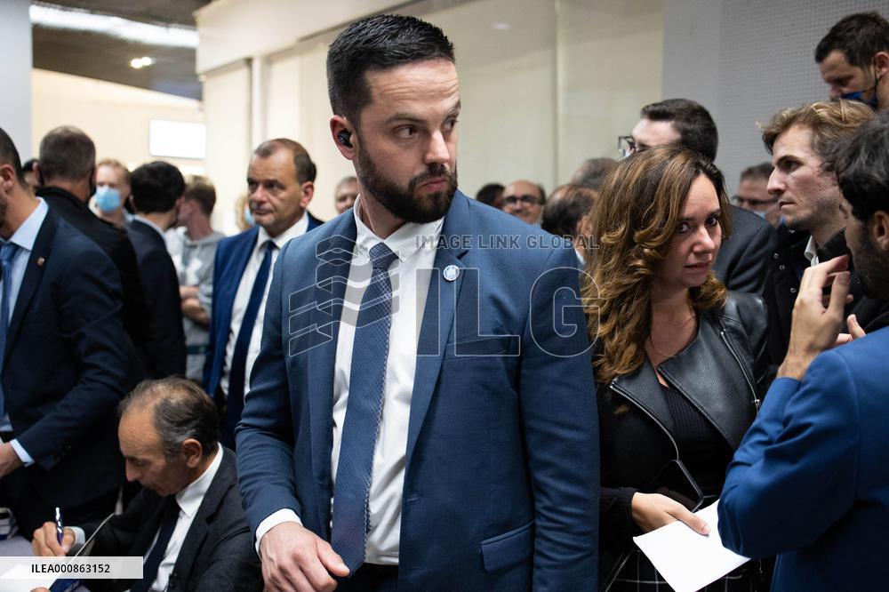Eric Zemmour signing session of his new book - Paris