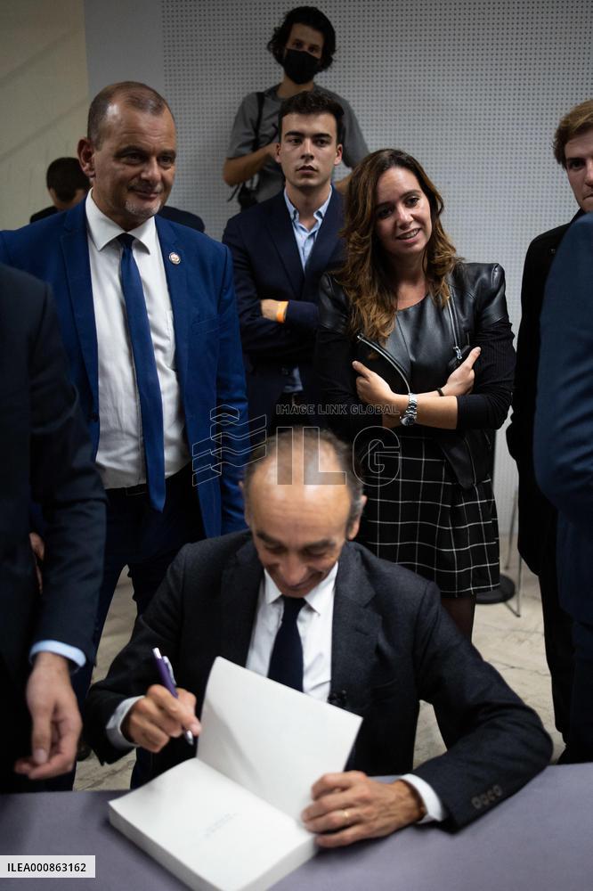 Eric Zemmour signing session of his new book - Paris