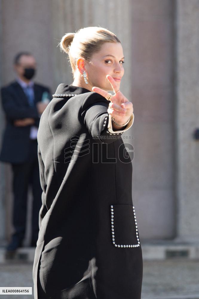 PFW - Miu Miu - Arrivals - Paris Fashion Week - Womenswear Spring Summer 2022 - NB