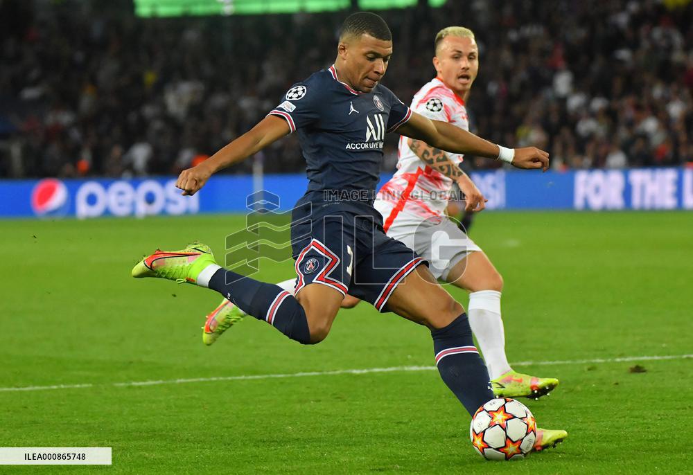 Champions League - PSG v RB Leipzig