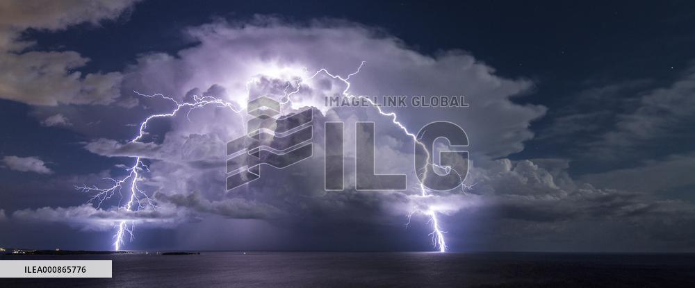 Serge Zaka Awarded Weather Photographer Of The Year 2021
