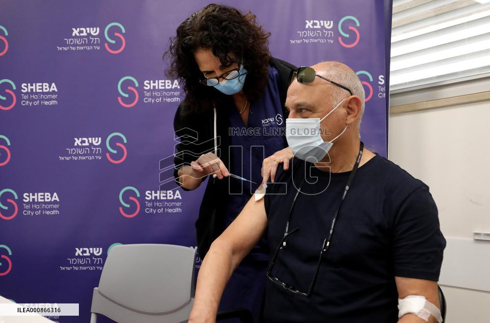 ISRAEL-RAMAT GAN-COVID-19-4TH DOSE-VACCINE-TRIAL