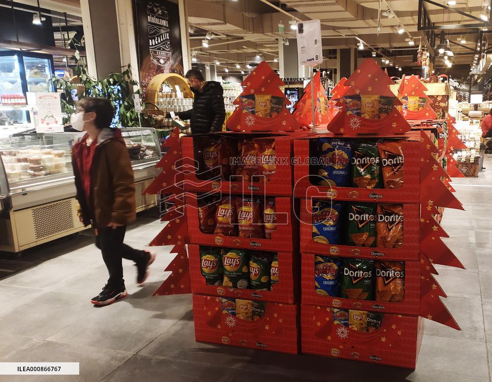 TURKEY-ISTANBUL-LIRA-REBOUNCE