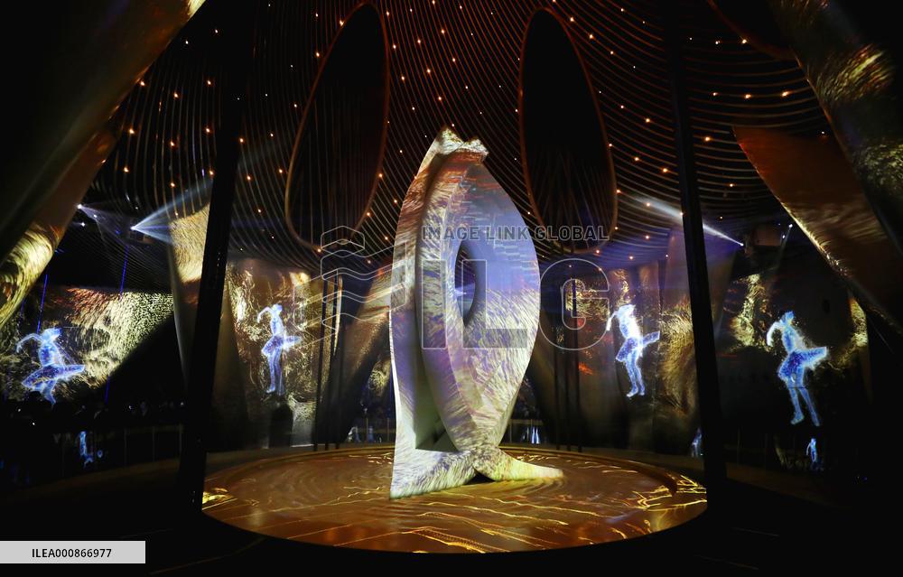 CHINA-SHANGHAI TOWER-LIGHT SHOW (CN)