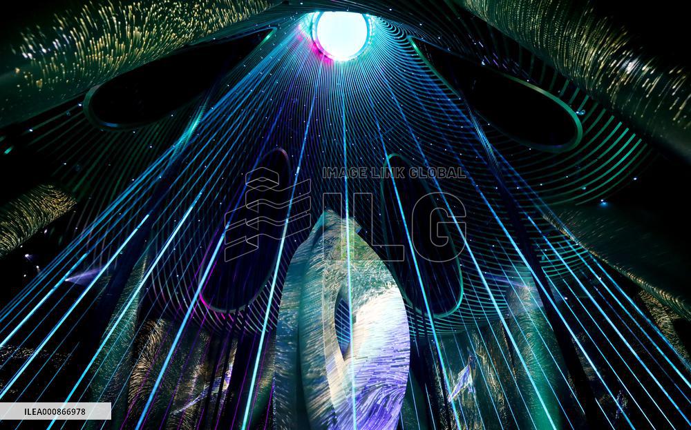 CHINA-SHANGHAI TOWER-LIGHT SHOW (CN)