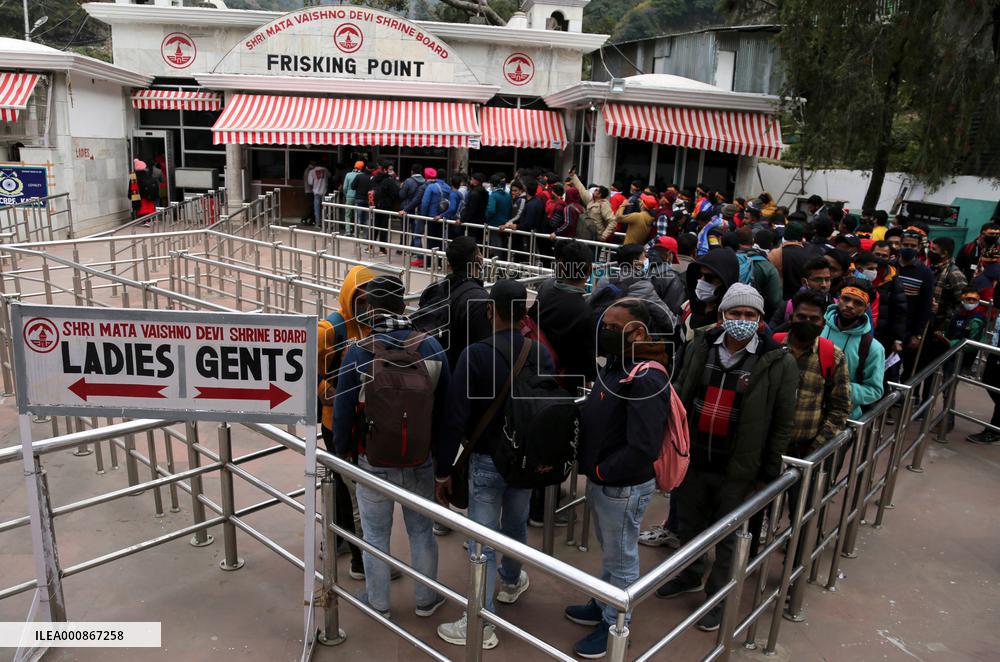 KASHMIR-JAMMU-STAMPEDE