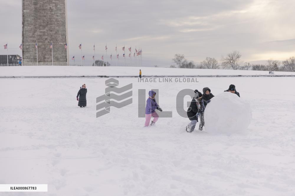 U.S.-WASHINGTON, D.C.-SNOWSTORM