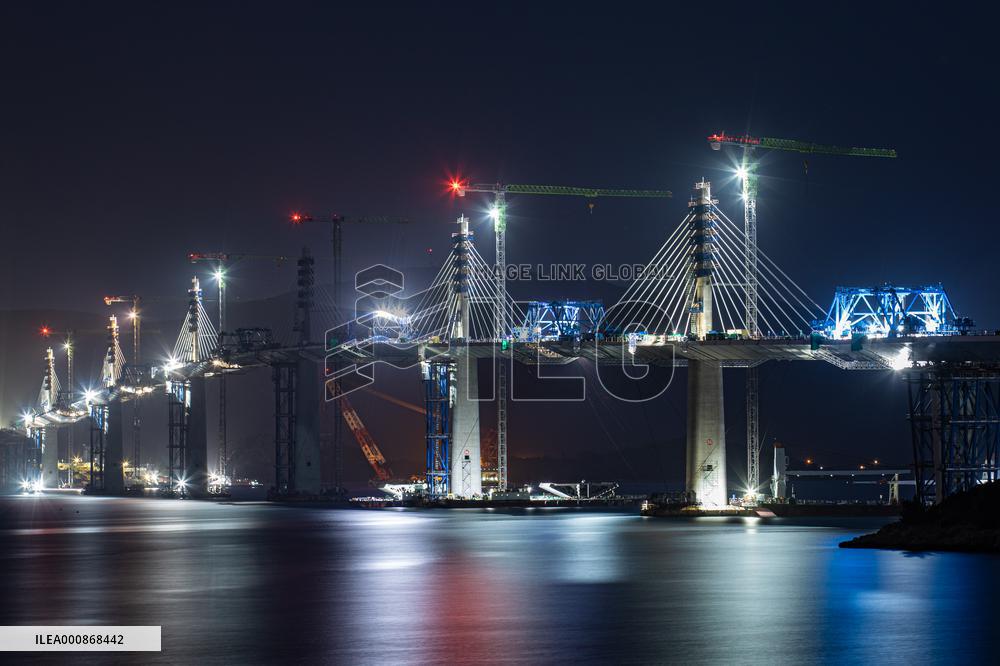 XINHUA-PICTURES OF THE YEAR 2021-WORLD NEWS