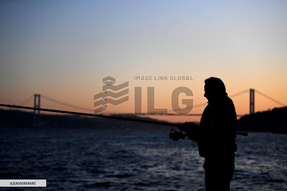 TURKEY-ISTANBUL-ANGLERS