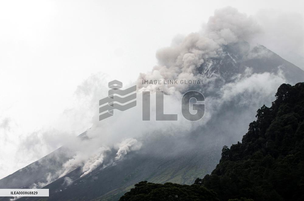 INDONESIA-YOGYAKARTA-MOUNT MERAPI-ERUPTION