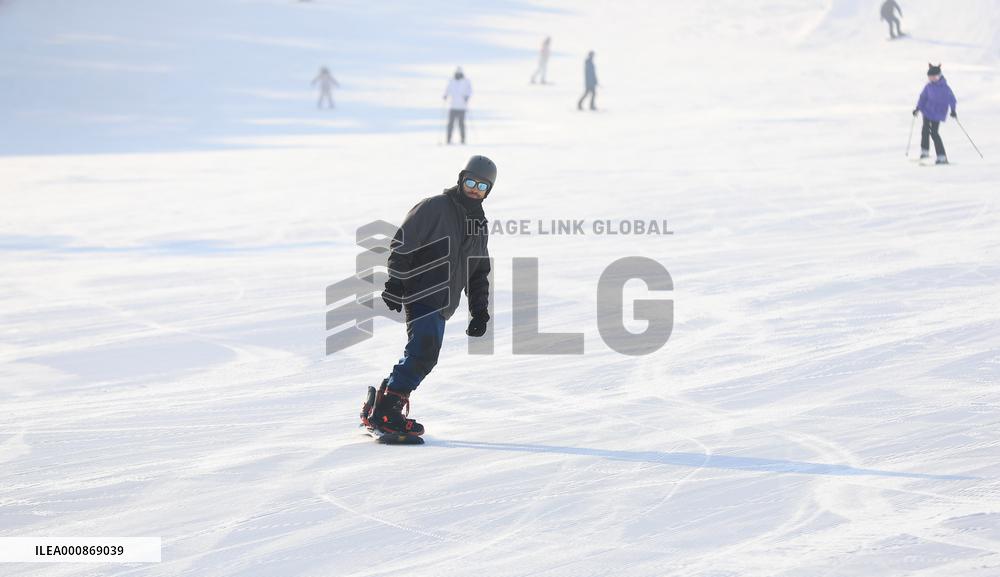 (SP)CHINA-LIAONING-SHENYANG-WINTER SPORTS ENTHUSIAST (CN)