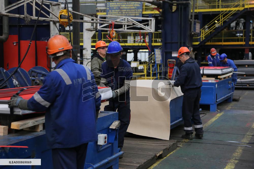 Xinhua Headlines: A Chinese investment welcomed by Serbia, but defamed by Western media