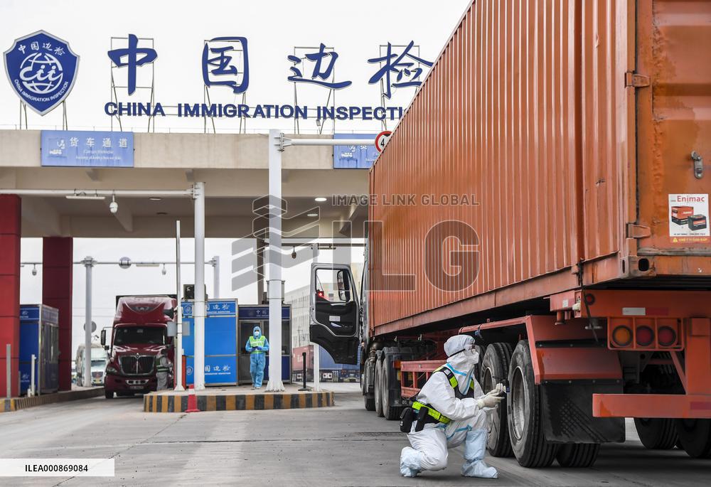 CHINA-GUANGXI-DONGXING-IMMIGRATION INSPECTION-RESUMPTION (CN)