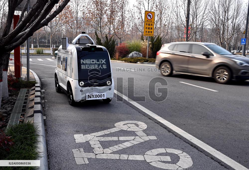CHINA-SHAANXI-XI'AN-UNMANNED DELIVERY VEHICLE (CN)
