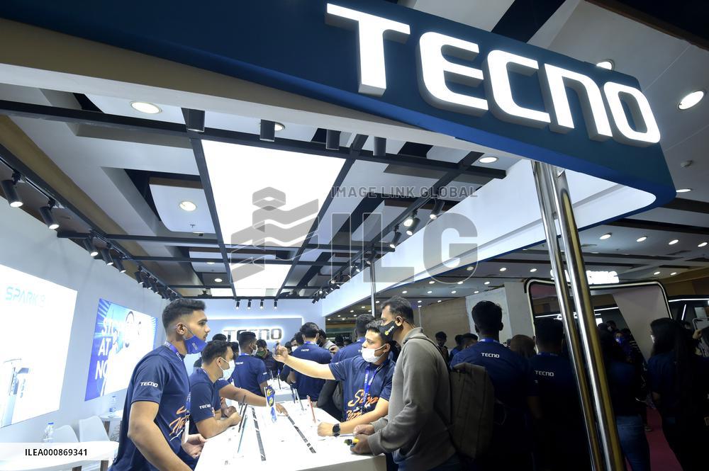 BANGLADESH-DHAKA-GADGET-FAIR