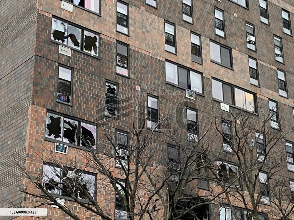 U.S.-NEW YORK CITY-APARTMENT BUILDING-FIRE