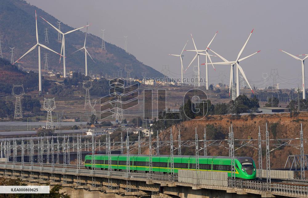 CHINA-SICHUAN-LIANGSHAN-BULLET TRAIN-LAUNCH (CN)