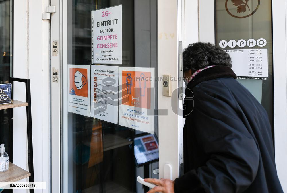 GERMANY-FRANKFURT-COVID-19-2G PLUS-RULE