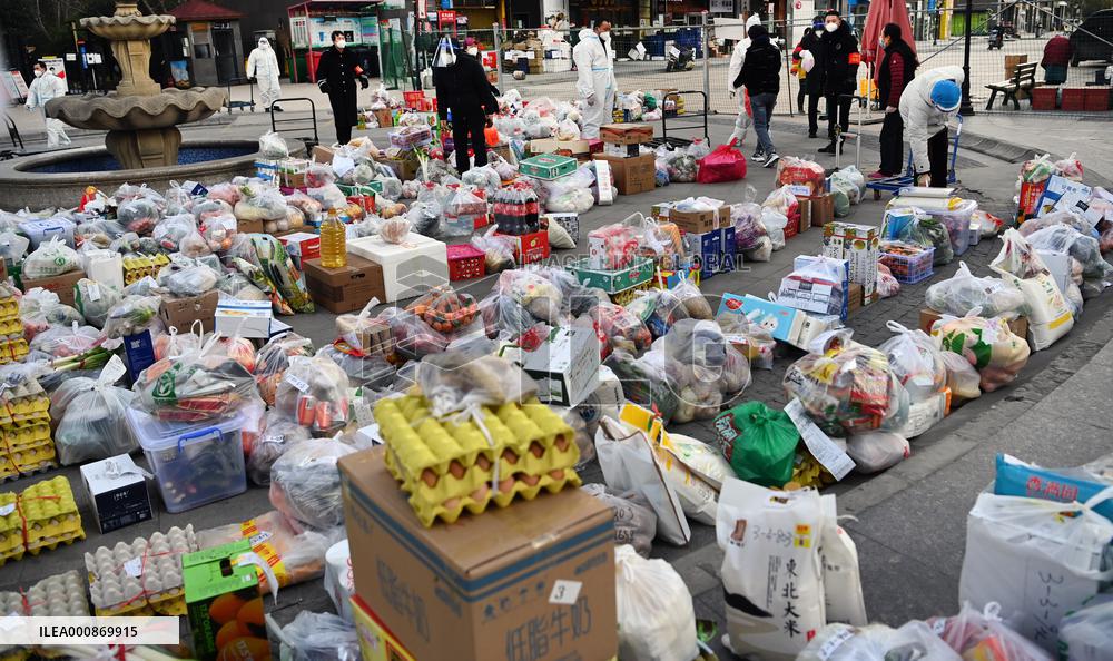 CHINA-SHAANXI-XI'AN-COVID-19-LOCKDOWN-SUPPLY (CN)