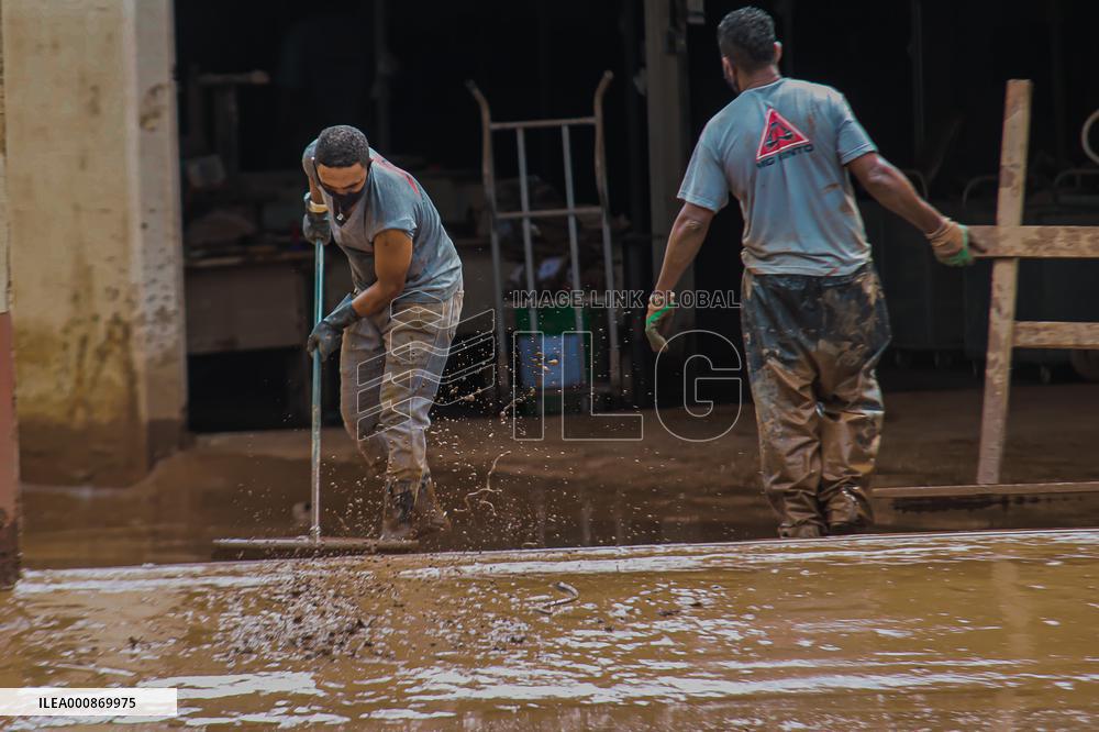 BRAZIL-SABARA-FLOOD-AFTERMATH