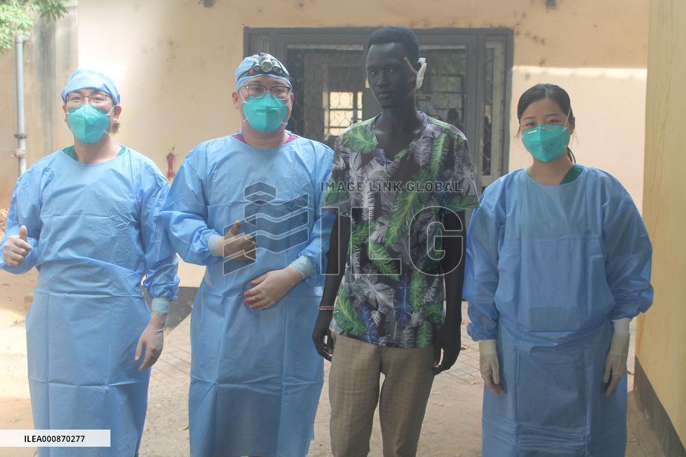 SOUTH SUDAN-JUBA-DISPLACED FAMILY-CHINESE MEDICAL TEAM-TREATMENT-BURDEN-EASING