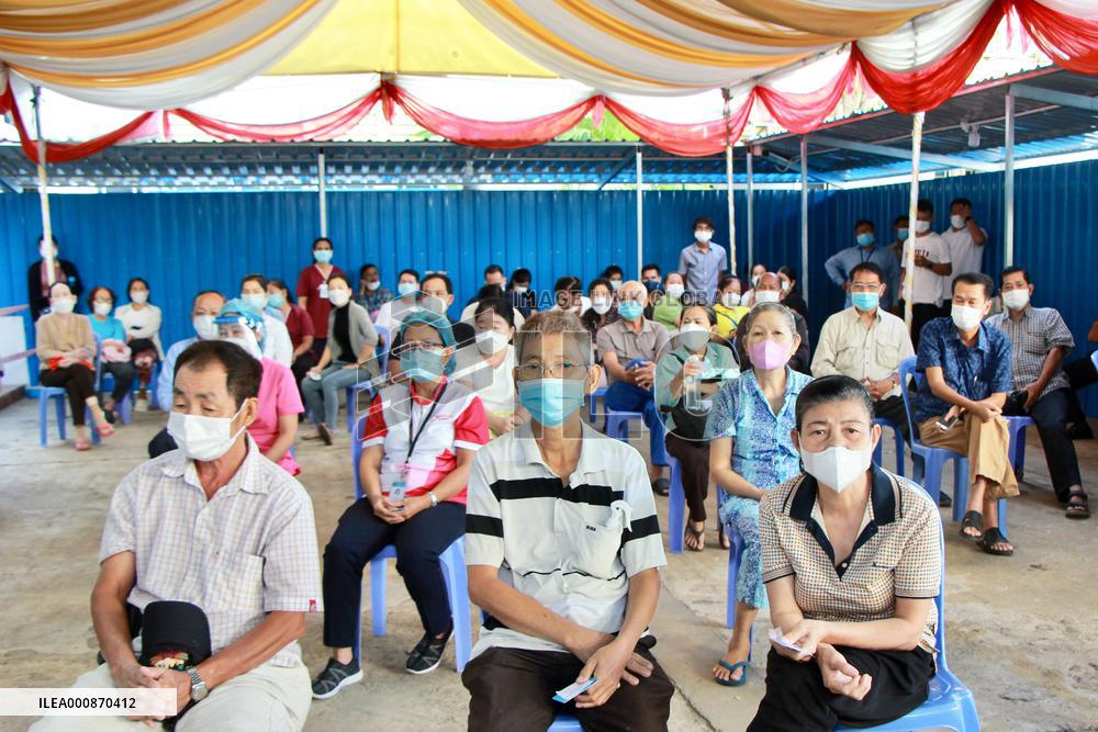 CAMBODIA-PHNOM PENH-COVID-19 VACCINE-BOOSTER DOSE