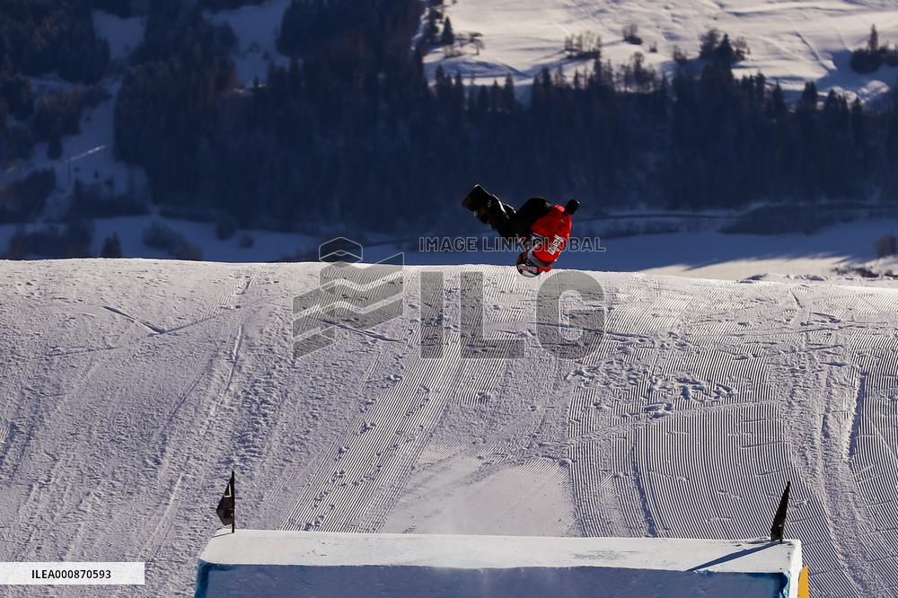 (SP)SWITZERLAND-LAAX-SNOWBOARD WORLD CUP-SLOPESTYLE SEMIFINAL