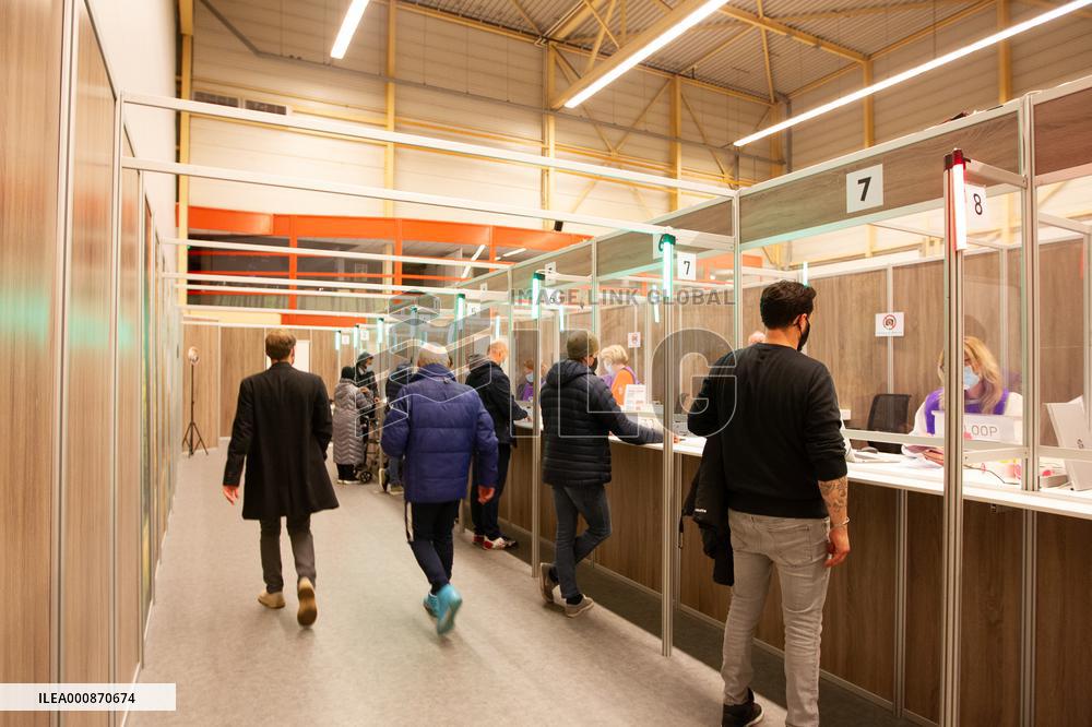 NETHERLANDS-HAARLEM-COVID-19-VACCINATION-BOOSTER JAB