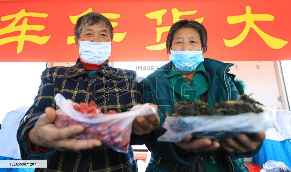 CHINA-LIAONING-DANDONG-ON-BOARD MARKET (CN)