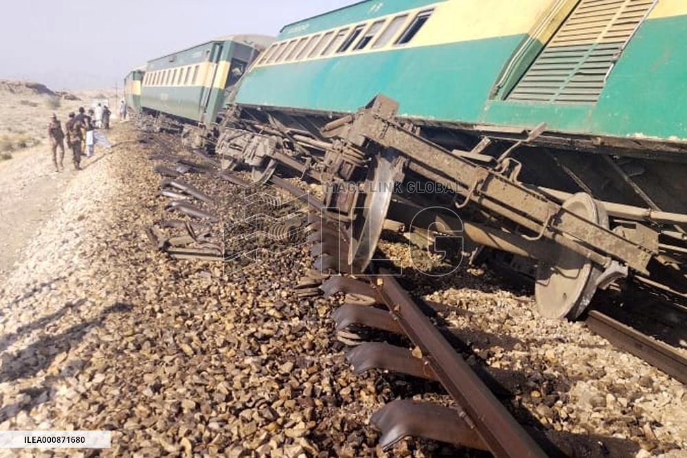 PAKISTAN-BALOCHISTAN-EXPLOSION-PASSENGER TRAIN