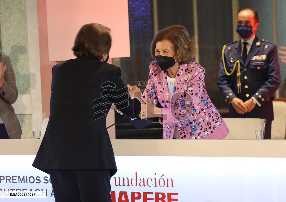 Queen Sofía Presents Social Awards - Madrid