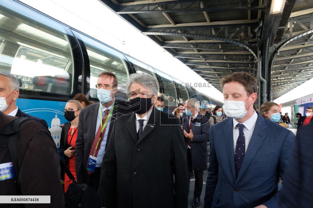 Closing Ceremony Of The Connecting Europe Express - Paris