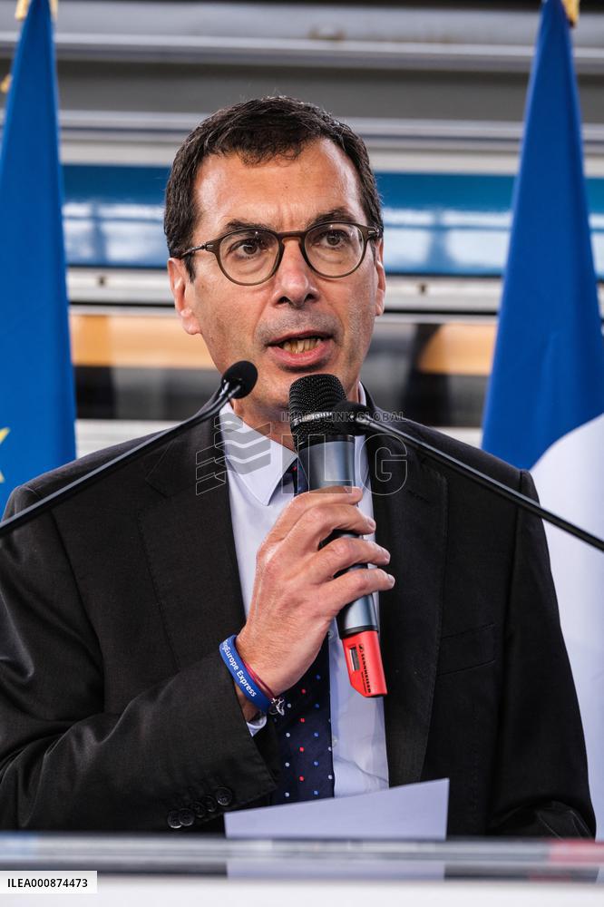 Closing Ceremony Of The Connecting Europe Express - Paris