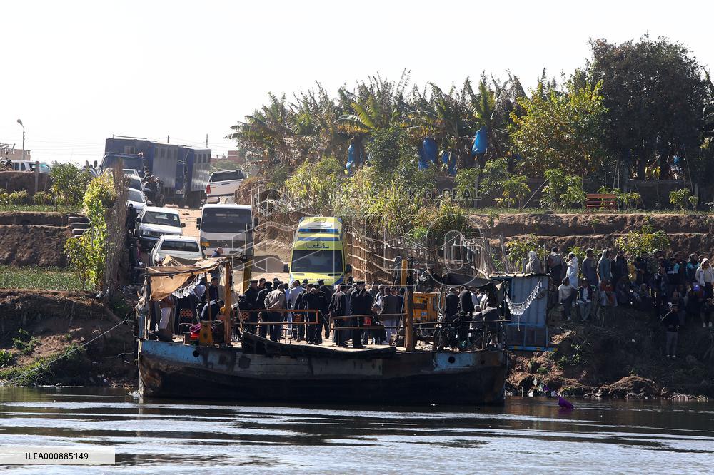 EGYPT-GIZA-TRUCK-ACCIDENT-RESCUE
