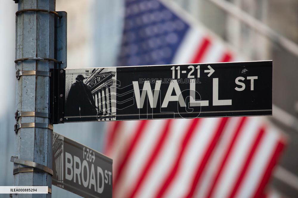 U.S.-NEW YORK-STOCK-FALL