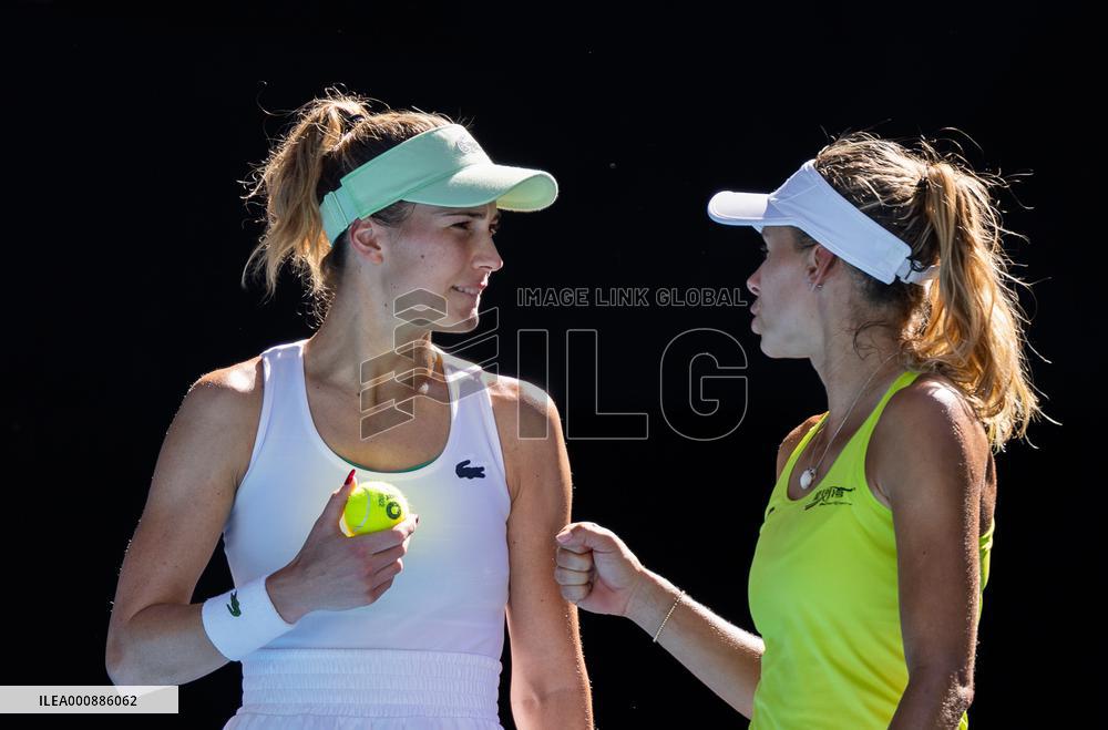 (SP)AUSTRALIA-MELBOURNE-TENNIS-AUSTRALIAN OPEN-WOMEN'S DOUBLES-SECOND ROUND