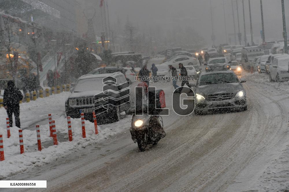 TURKEY-ANKARA-SNOW