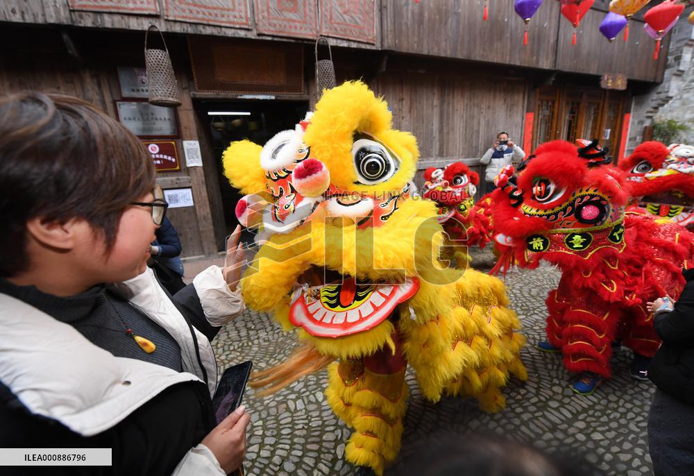 CHINA-ZHEJIANG-ANCIENT TOWN-LION DANCE TEAM (CN)