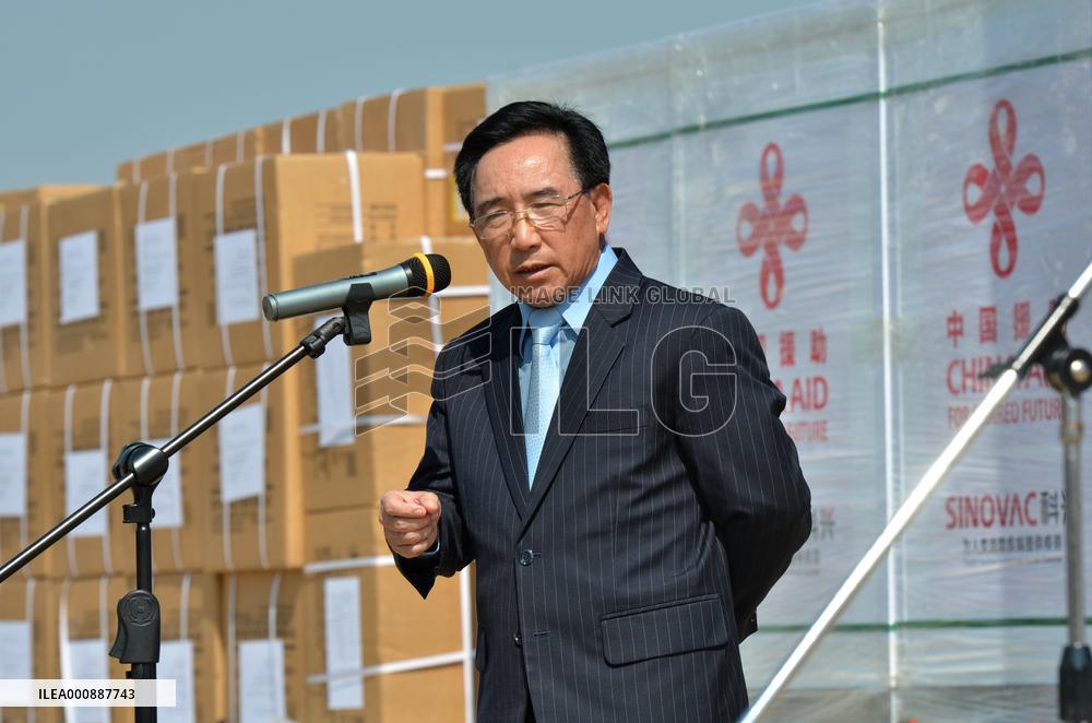 LAOS-VIENTIANE-CHINA-COVID-19-VACCINE-ARRIVAL