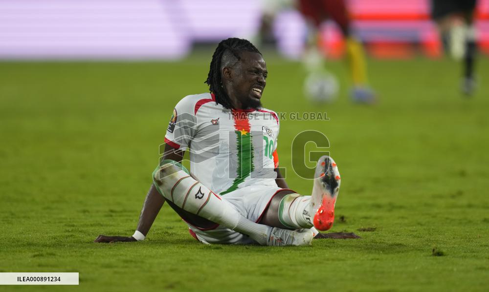 SOCCER-AFRICAN CUP OF NATIONS-CAMEROON-BURKINA FASO