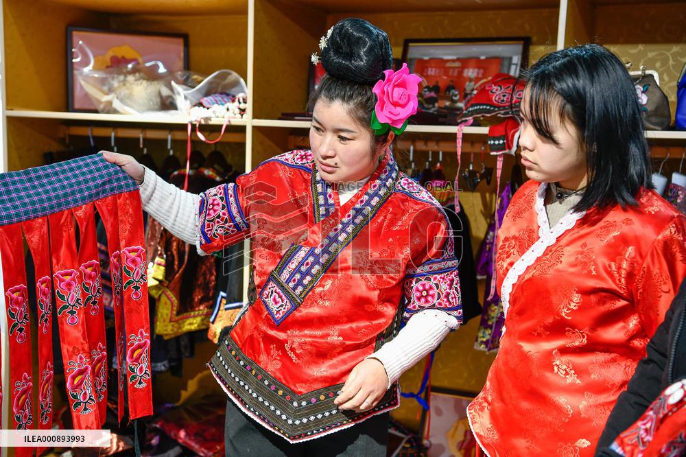CHINA-GUIZHOU-KAILI-EMBROIDERER-RURAL VITALIZATION (CN)
