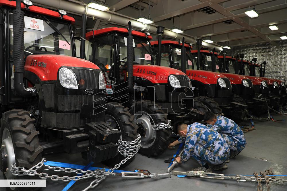 CHINA-GUANGDONG-GUANGZHOU-NAVY SHIPS-RELIEF SUPPLIES-TONGA-DEPARTURE (CN)