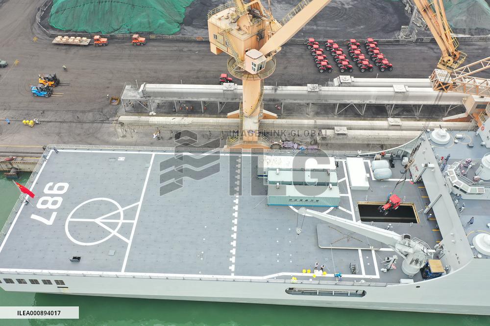 CHINA-GUANGDONG-GUANGZHOU-NAVY SHIPS-RELIEF SUPPLIES-TONGA-DEPARTURE (CN)